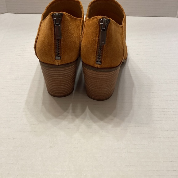 Lucky Brand Women's Tan Suede Peep Toe Booties, Size:8.5 - Picture 5 of 16